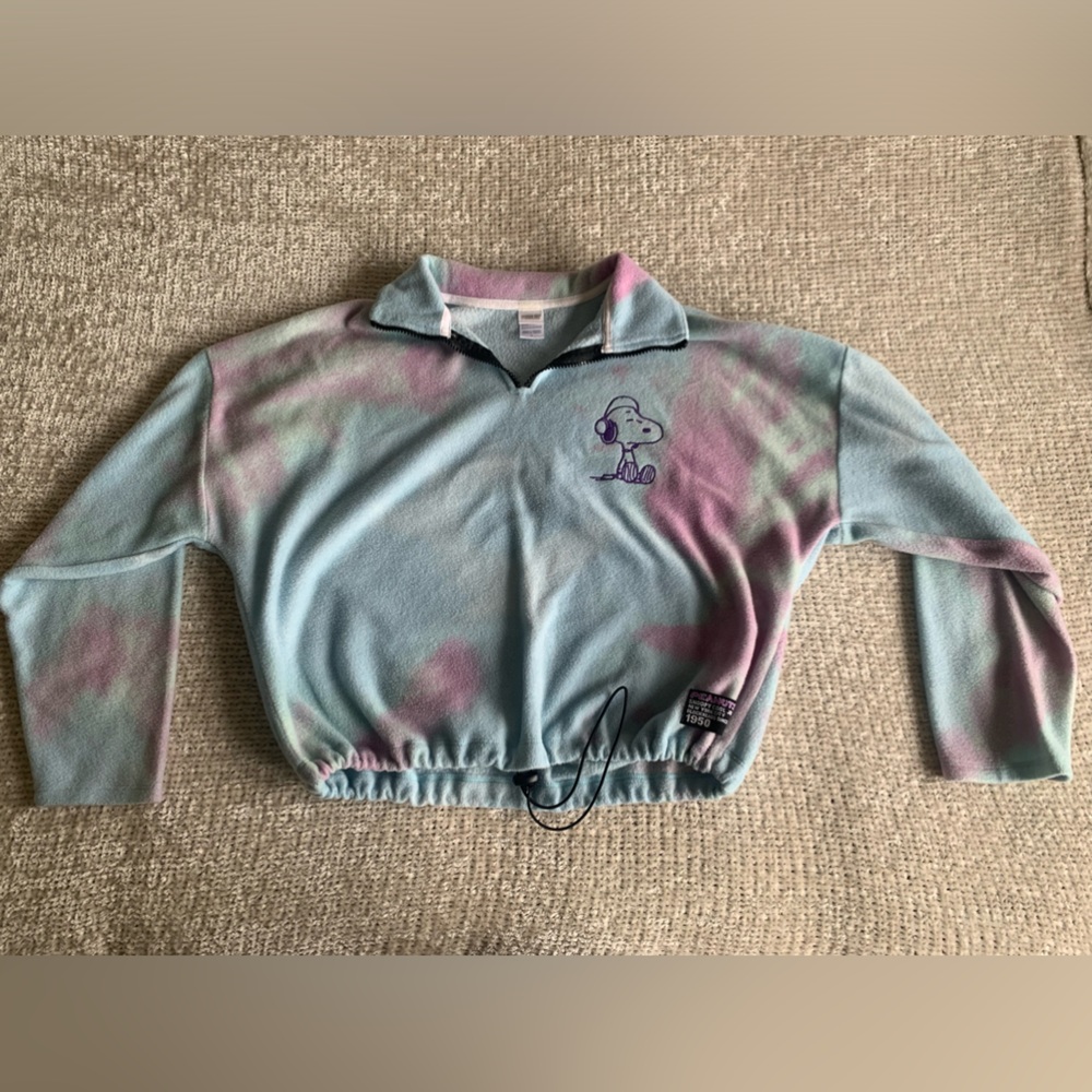 Snoopy (Peanuts) Crop Top Pull Over